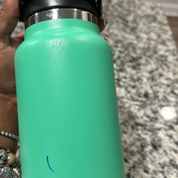 Hydro Flask 40 Oz Water Bottle - Picture 4 of 6
